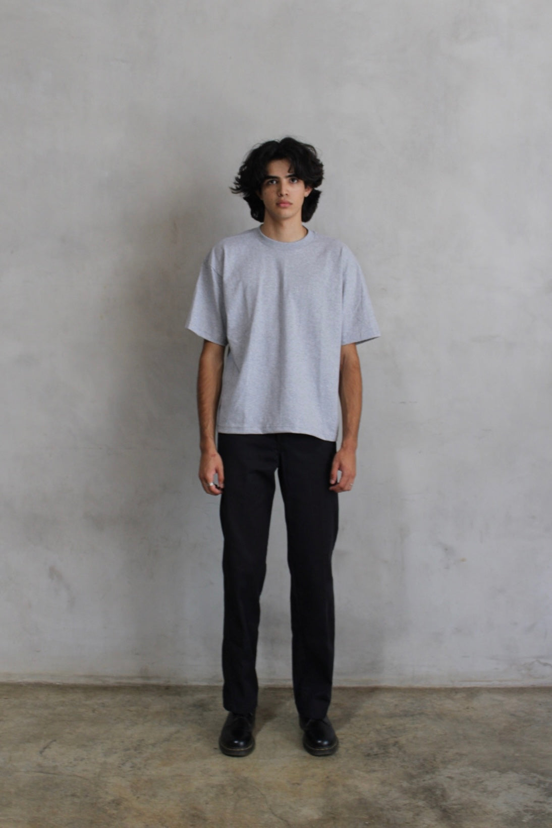 heather grey cropped tee